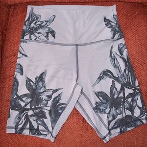 Lululemon Align short 8”